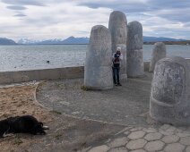 IMG_3067 13/01/2019 - Nous n'allions pas quitter Puerto Natales sans la photo traditionnelle auprès de la 