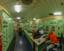 G37A8830 Panorama 13/08/2018 - Du coup les ingénieurs machinistes ont une salle de contrôle insonorisée et climatisée. However, the engineers are lucky enough to have an...