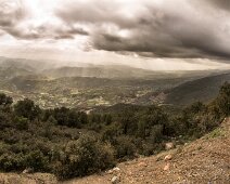 G37A3126 Panorama Beau panorama dans le nord du Maroc sous un ciel menaçant.