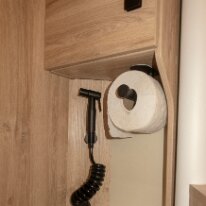 douchette toilette Douchette pour toilette et porte papier. Toilet sprayer and paper holder.